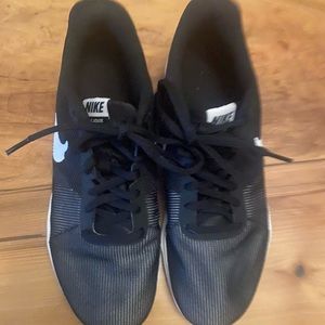 Youth Nike size 6